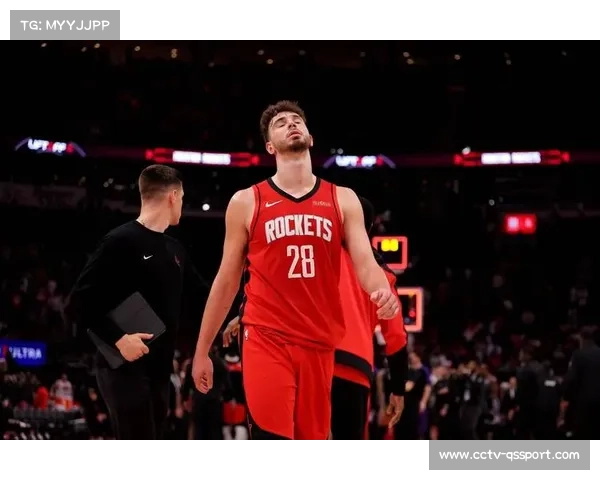 火箭申京此前质疑勇士经验与裁判互动,引发与格林口水战 火箭申京此前质疑勇士经验与裁判互动,引发与格林口水战